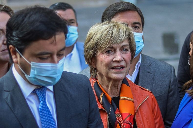 Rodolfo Carter Evelyn Matthei.jpg