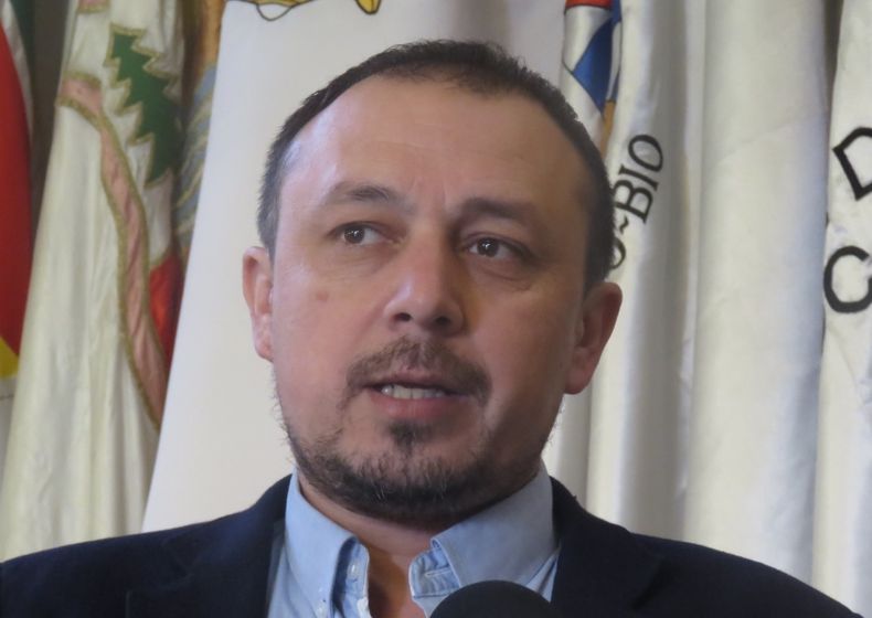 Luis Cuello.jpg