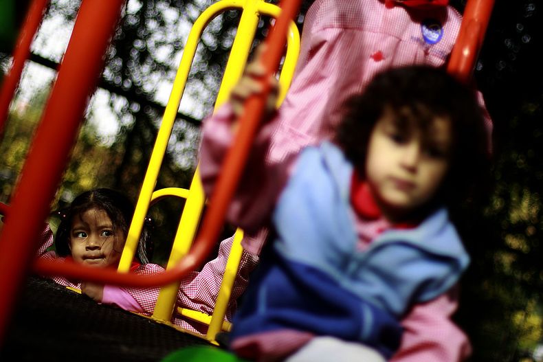 lanzan serie para fomentar educacion preescolar en chile solo mitad de ninos va al jardin.jpg