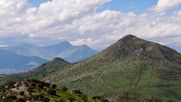 Fundación Cerros Isla, Reforestemos y Corporación Ciudades analizan los avances en Renca y Chena, la falta de mecanismos para abrir terrenos privados y los desafíos de planificación urbana Santiago.