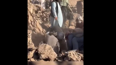 VIDEO| Desoladoras imágenes evidencian la devastación de Afganistán tras agresivo terremoto