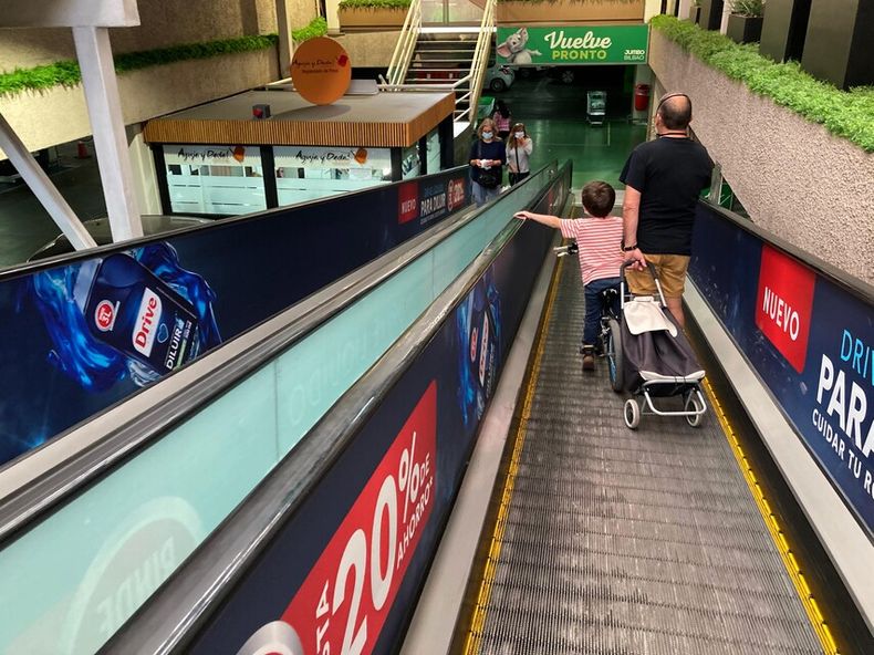 tras sufrir robo de auto en estacionamiento de un jumbo  cliente consigue en juicio ser indemnizado.jpg