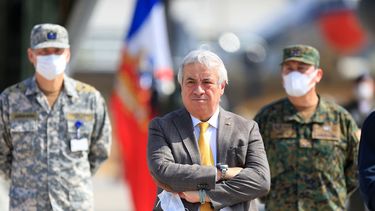 Critican inconsistencias de Mañalich: este viernes dijo que pandemia “podría durar mucho menos de lo que se había pensado