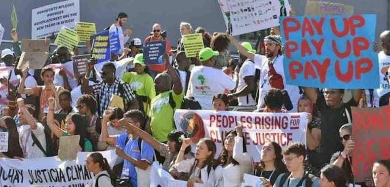 activistas por el clima protestan en la cop27 de sharm el sheikh egipto_5_640x307 1.jpeg