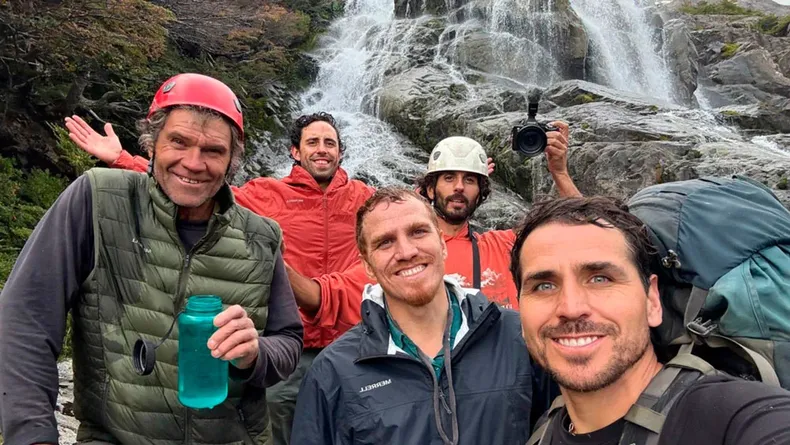 27556 pangal andrade el clan.webp