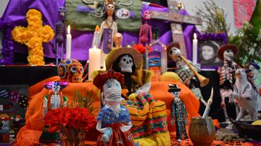 El Desconcierto | Altar de muertos.jpg