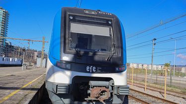 “Se tiene que resolver a la brevedad”: Ministro Muñoz golpea la mesa por paro de EFE