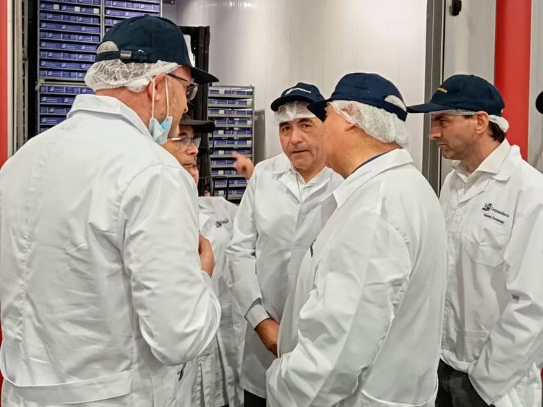 8761 espinoza pesqueras.jpg