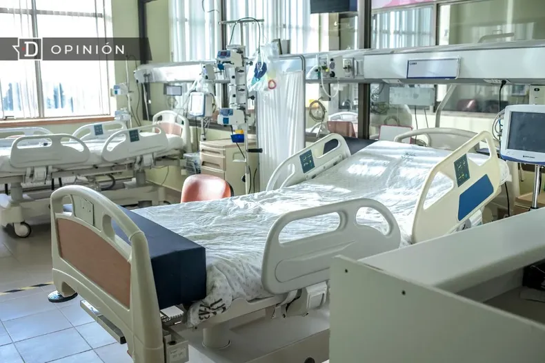 23801 camas de hospital.webp