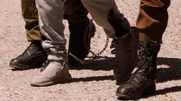 Reo apuñala a otro durante audiencia: Es de misma cárcel de interno que decapitó a compañero