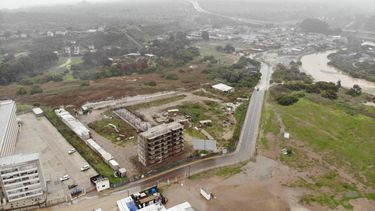 Constructora que alzó edifico sobre humedal de Los Molles demanda al Estado en corte internacional