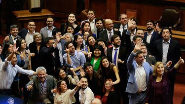 Vlado presidente: Del “lo logramos” de Ana Lya Uriarte a las cuentas tristes de la derecha
