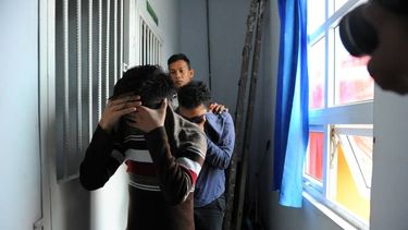 Dos hombres son condenados a 85 varazos en público en Indonesia por ser homosexuales