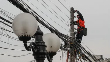 Avanza ley contra marañas de cables: Municipios podrán retirar los sobrantes con cargo a la empresa si esta no responde