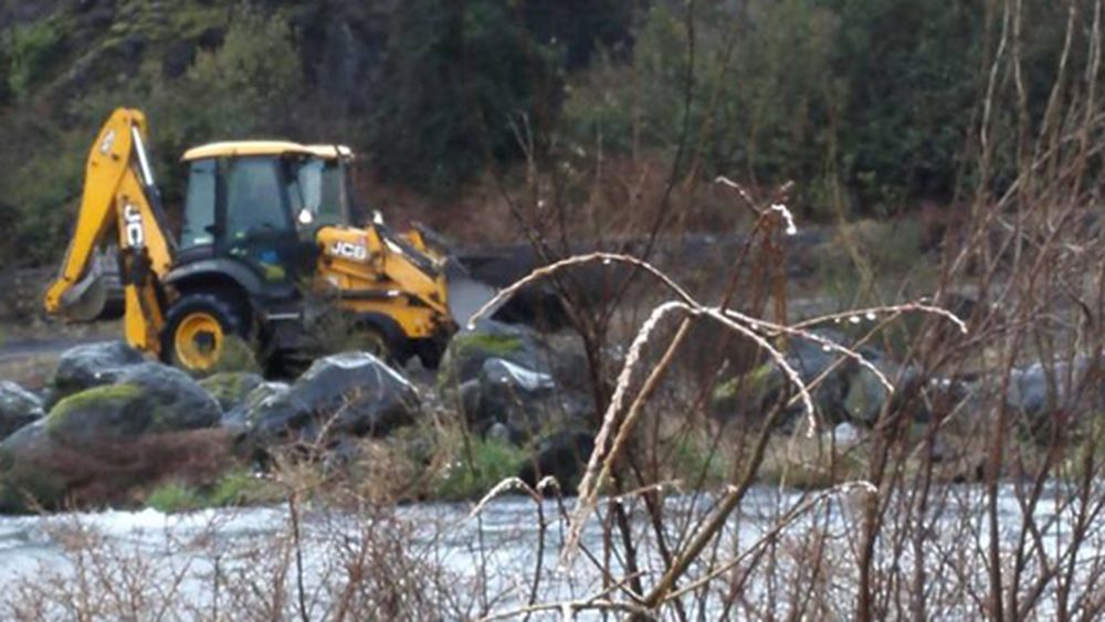 Comunidades mapuche de Melipeuco denuncian destrucción de sitio sagrado en el río Truful Truful