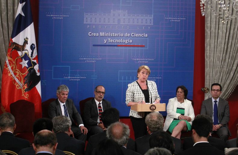 ministerio de ciencia scaled.jpg