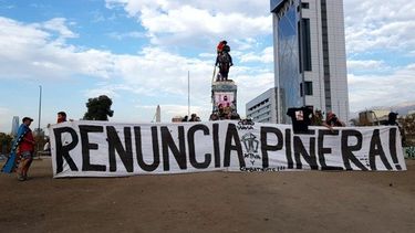 El Desconcierto | estallido social renuncia pinera.jpeg