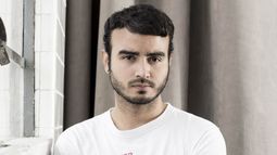 Activista gay venezolano que le ganó juicio laboral a Matthei: La derecha en Chile es del siglo 19