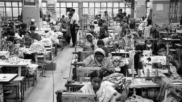El Desconcierto | fabrica textil.jpg