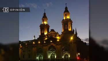 El Desconcierto | Plaza de Armas de Santiago.jpg