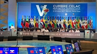 Gobiernos latinoamericanos rechazan proteccionismo de Trump y piden fin al embargo en Cuba en V Cumbre Celac