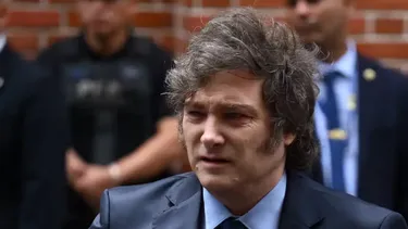 Yo no lo promocioné, lo difundí: Milei dice que no asumirá responsabilidad tras escándalo por criptomoneda