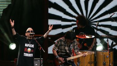 Los Miserables reeditan su disco “Pasión de Multitudes” con una impactante portada