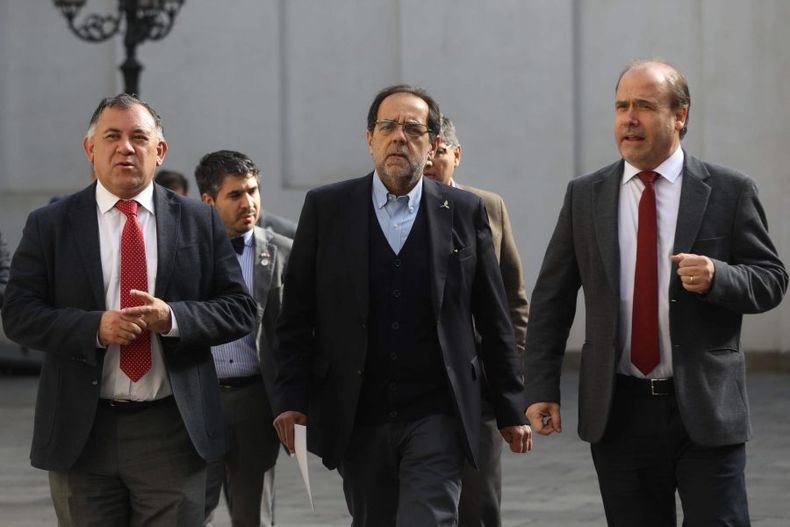 Aedo Mulet y Undurraga en La Moneda scaled e1684783353705.jpg