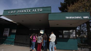 Gendarmería condena agresión a reos en Puente Alto y revela el contexto en el que se dio