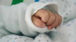 Desarrollan un dispositivo que ayuda a respirar a bebés prematuros