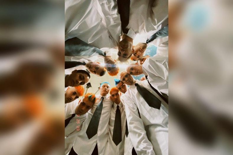 costanera center y lollapalooza cebra y sus intervenciones callejeras se toman santiago e1679955583698.jpeg