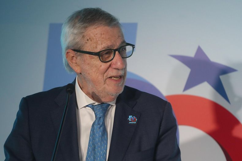 9301 a uno 1622269.jpg