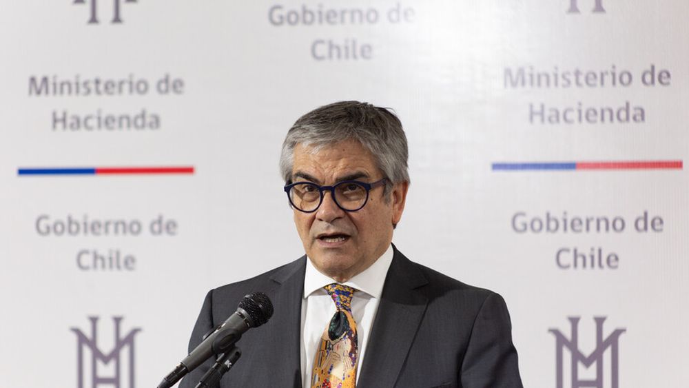 Marcel: Gobierno restringió mecanismos en lugar de facilitar entrega de dinero a fundaciones