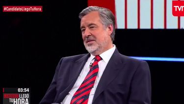 Guillier acusa comisiones de Infancia y Seguridad del gobierno ante la Contraloría