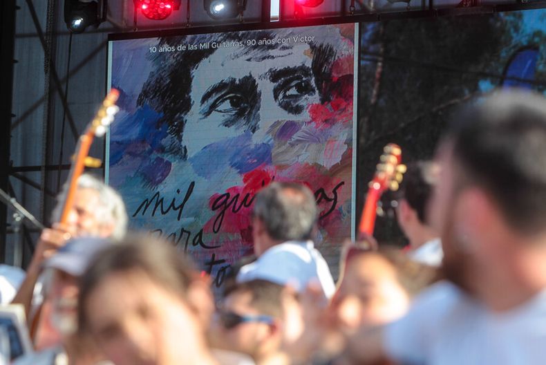 8000 a uno 1607667.jpg