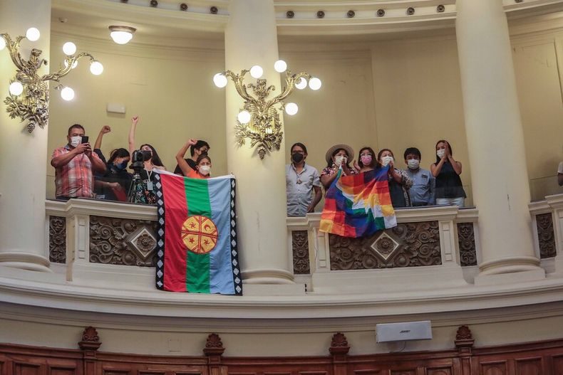 A_UNO_1345807 1.jpg