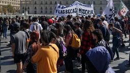 Confech convoca a marcha contra el gobierno de Kast por recortes en Educación: Es clave enfrentar el retroceso Confech convoca a marcha contra el gobierno de Kast por recortes en Educación: Es clave enfrentar el retroceso