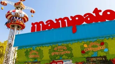 Mampato en la mira del Sernac tras accidente en juego acuático que dejó a niños de 4 y 9 años lesionados