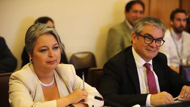 Reforma de pensiones avanza en la Cámara con rechazo de la derecha y guiño de empresarios