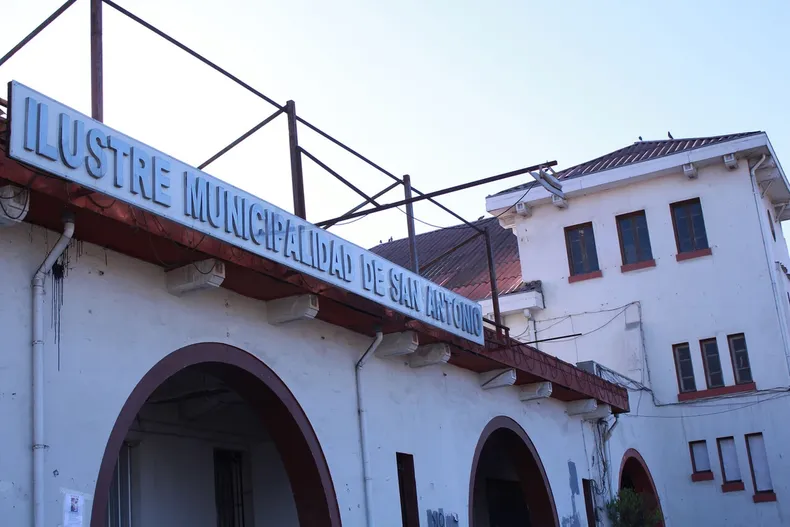municipalidad fue acusada por vecinos de no reparar a tiempo el puente malvilla suprema descarto vulneracion de derechos.webp