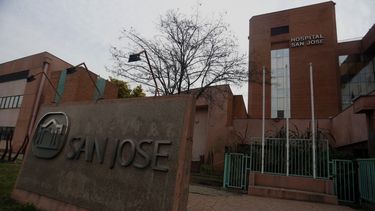 Causas no médicas y boletas falsas: Así sacaron a los pacientes de las listas de espera durante el gobierno de Piñera