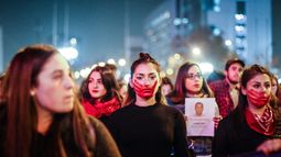 España: Sentencian a pena mínima de prisión a autores de violación en grupo a una joven en Torrevieja