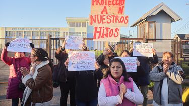 Ministro Cataldo viaja a San Pedro de la Paz tras balacera en colegio: No descarta detectores de metales