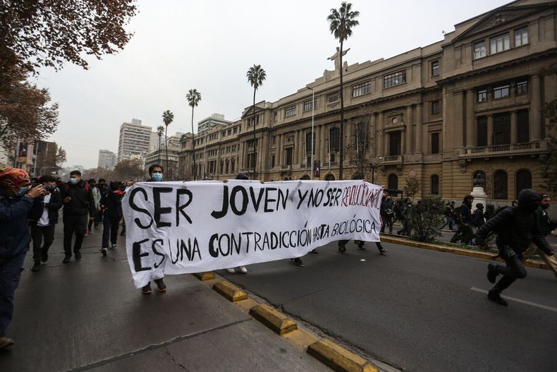 Marcha estudiantil mayo 2022.jpg