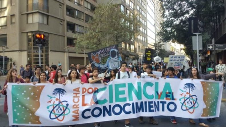 marcha por ciencia.jpg