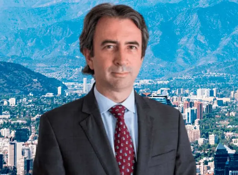 28988 santiago mont.webp
