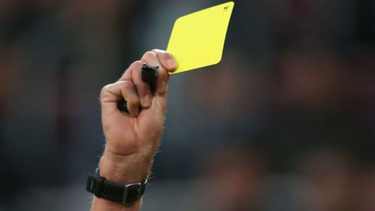 Vínculo de casas de apuestas con tarjetas amarillas en el fútbol entran en radar de diputados