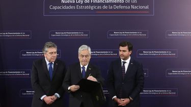 Piñera deroga Ley Reservada del Cobre y crea nuevo mecanismo de financiamiento de las Fuerzas Armadas