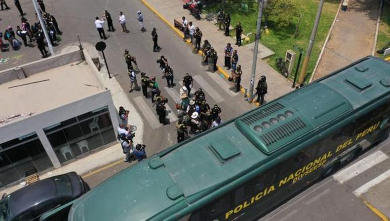 autonomia universitaria en problemas por desalojo de universidad san marcos en peru.jpg