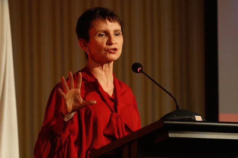 14042 a uno 1651360.webp